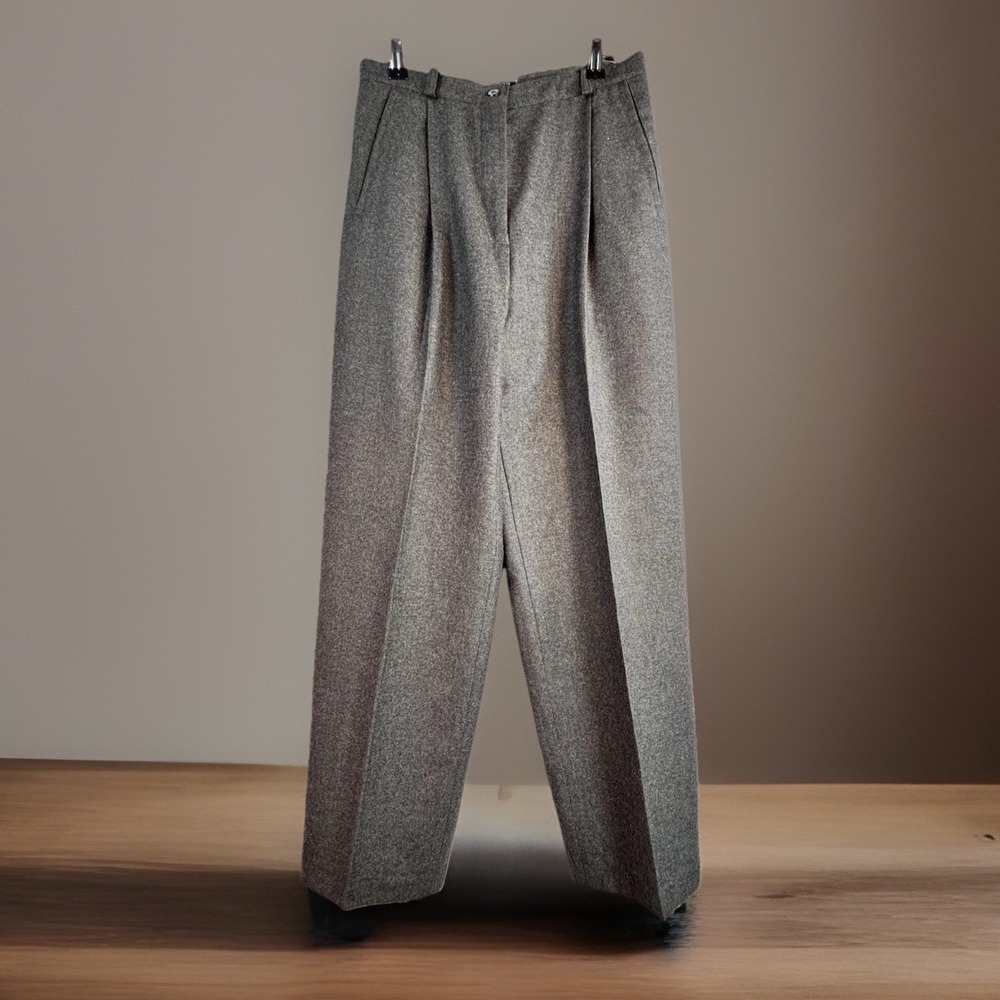 Amanda Smith 100% Wool Pants 12 Gray Lined Pleated Straight Leg Quiet Luxury